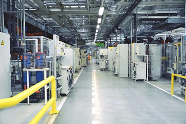 工厂大厅的计算机技术开发应用